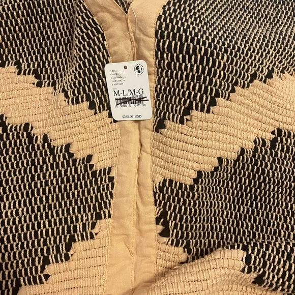 Fringed Tan and Black Sweater Poncho NWT - Picture 5 of 8